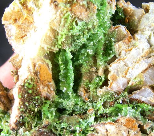 BRIGHT GREEN PYROMORPHITE ON MATRIX FROM CHINA 2x9582  