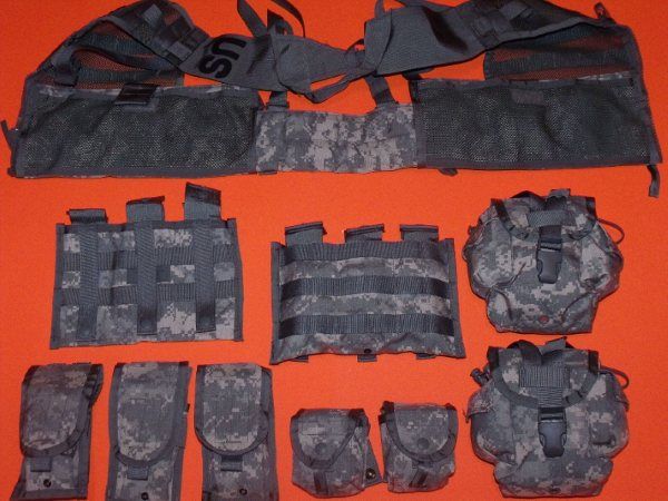 MOLLE II Triple Mag Pouch   NSN 8465 01 525 0598