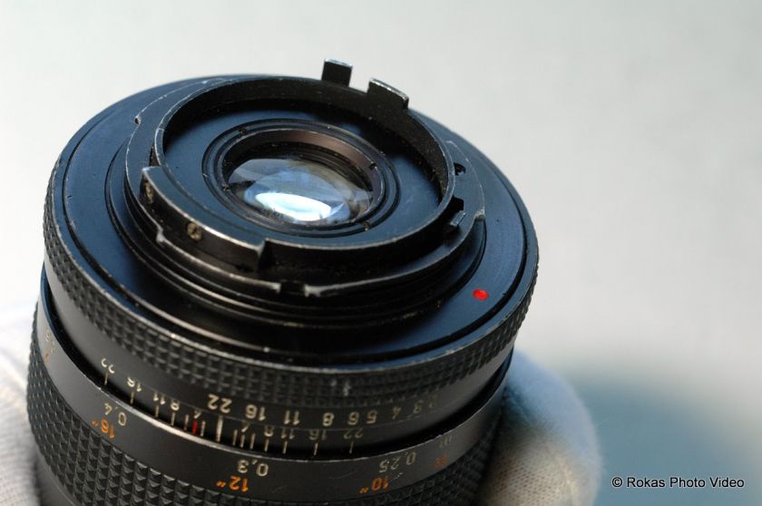 Used C/Y Contax Carl Zeiss Distagon T* 28mm f2.8 lens for parts or 