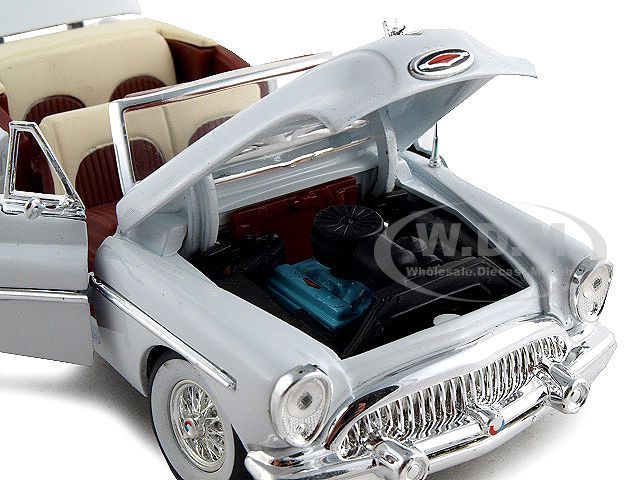 1953 BUICK SKYLARK WHITE 132 DIECAST MODEL CAR  