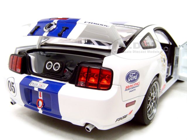   Mustang FR 500C #05 Cup GS 2005 S.Maxwell/D.Empringham by AutoArt