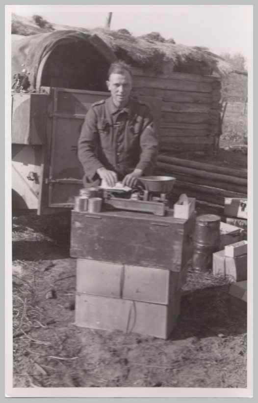 UNIQUE WW 2 German set of pictures from OSTFRONT, 34 pcs,  