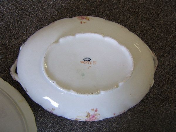 Warwick China WAR63 Oval Covered Bowl pink flower  