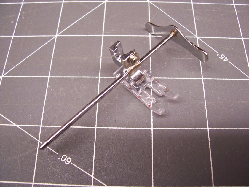 SINGER FEATHERWEIGHT LOW SHANK QUILTING FOOT 1/4 INCH WITH GUIDE.