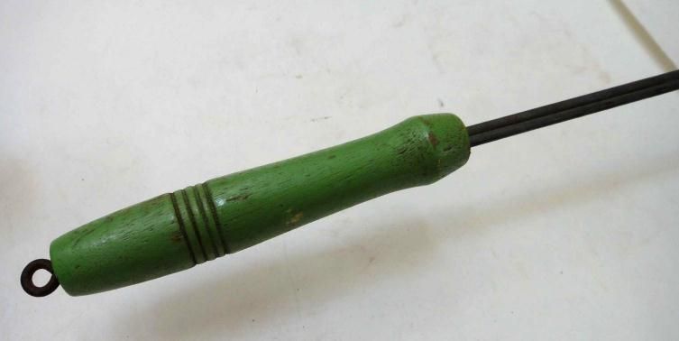   CAMPFIRE POPCORN POPPER green wood handle US MFG CO DECATUR IL  