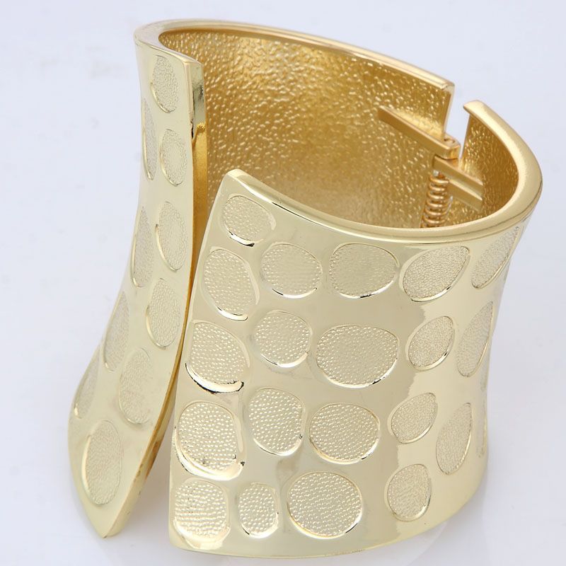 modern cool new fashion design wide spot yellow gold plated chunky 