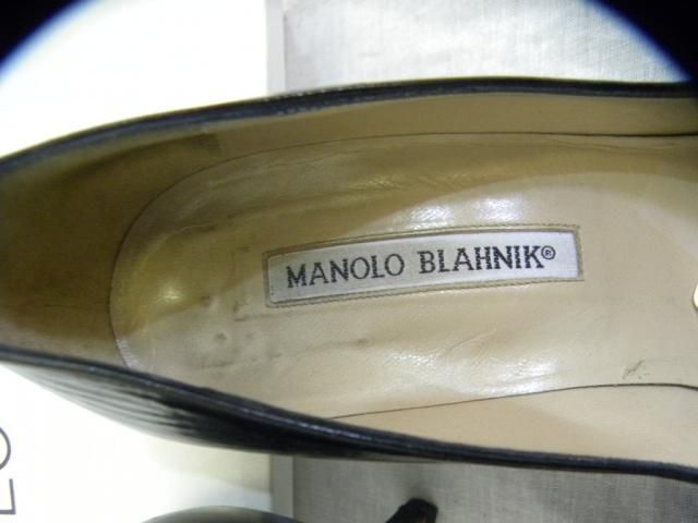 MANOLO BLAHNIK black leather pump shoes 38/7 7.5  