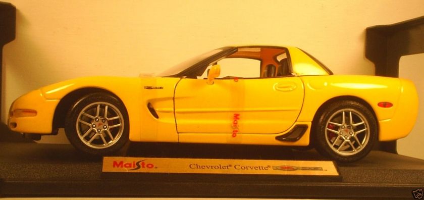 MAISTO CHEVROLET CORVETTE 2001 Z06 HARDTOP DIE CAST 090159318897 