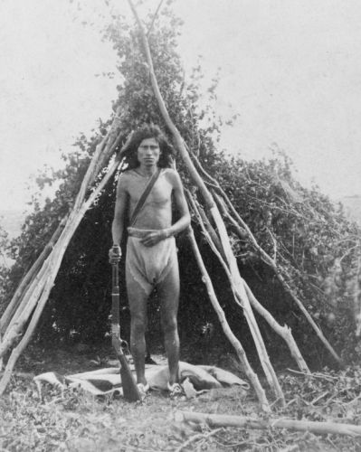 1881 photo Sitting Bulls deserted tepee The camp o  