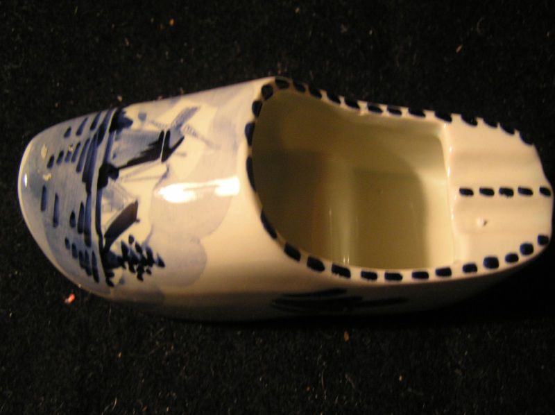 Delft Ash TrayPorcelain Shoe Very OldHand Painted  