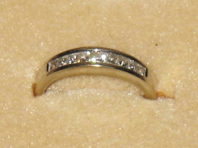 WEDDING RING 14KT WHITE GOLD PRINCESS CUT  