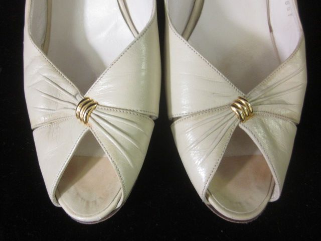 BRUNO MAGLI Ivory Leather PeepToe Shoes Pumps Sz 8AA  