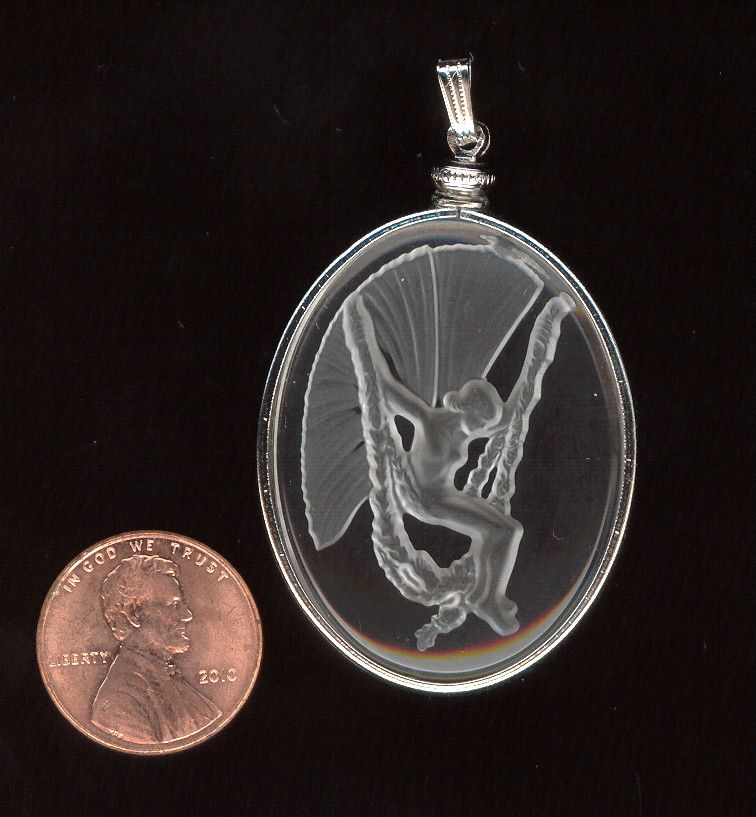 Vintage LALIQUE LIKE FROSTED FAIRY INTAGLIO GLASS Pendant IN SETTING 