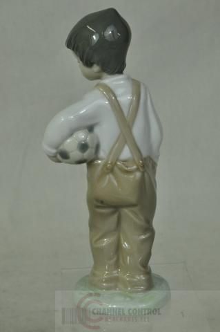 NAO By Lladro   Wanna Play? #1068  