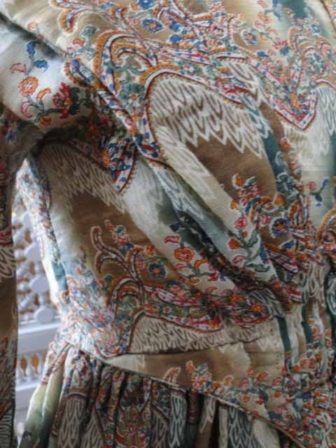 CIRCA 1850s,PRINTED LADIES DRESS  