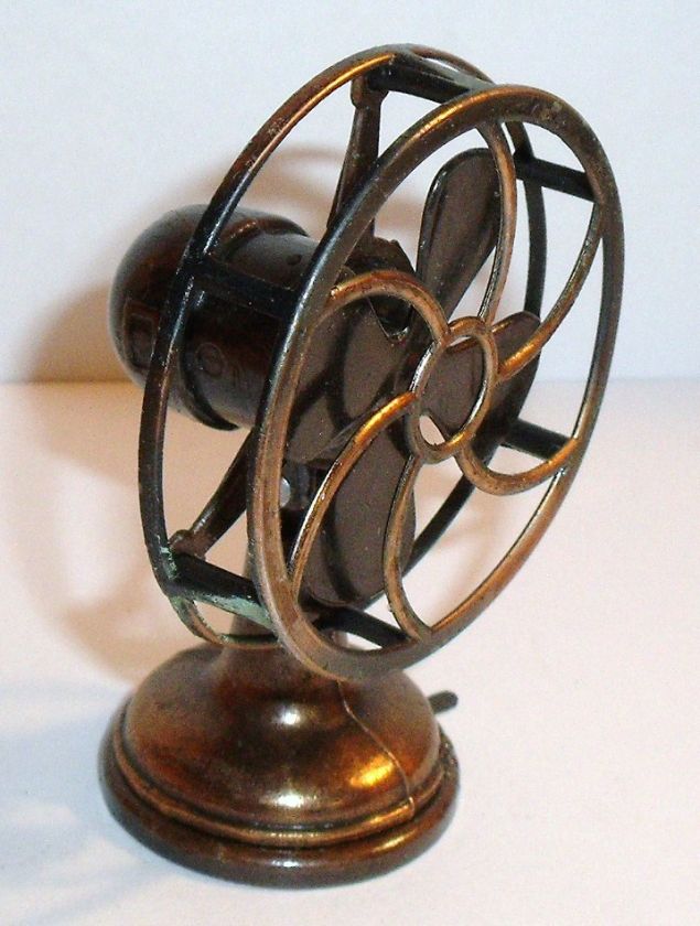   MINIATURE Diecast Metal ~ OLD SCHOOL DESK FAN ~Fan Blade Spins