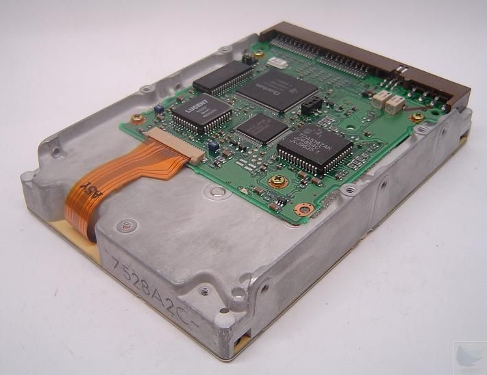 Quantum TM25A012 2.5GB IDE Hard Drive  