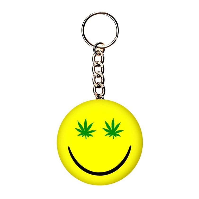 WEED SMILEY FACE   2.25 KEYCHAIN + FREE PIN 420/ganja  