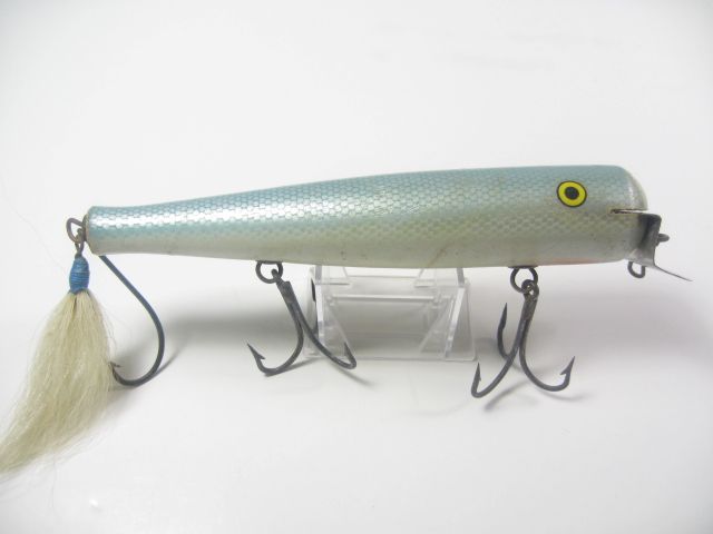 VINTAGE CAPN BILLS SALTWATER WOOD STRIPER SURF FISHING LURE  