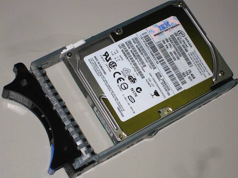 40K1052 39R7366   IBM 73GB 10K rpm 2.5 SAS hot swap HD  