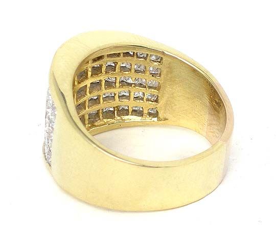 18K GOLD & 5.50 CTS. PRINCESS DIAMONDS WIDE BAND RING  